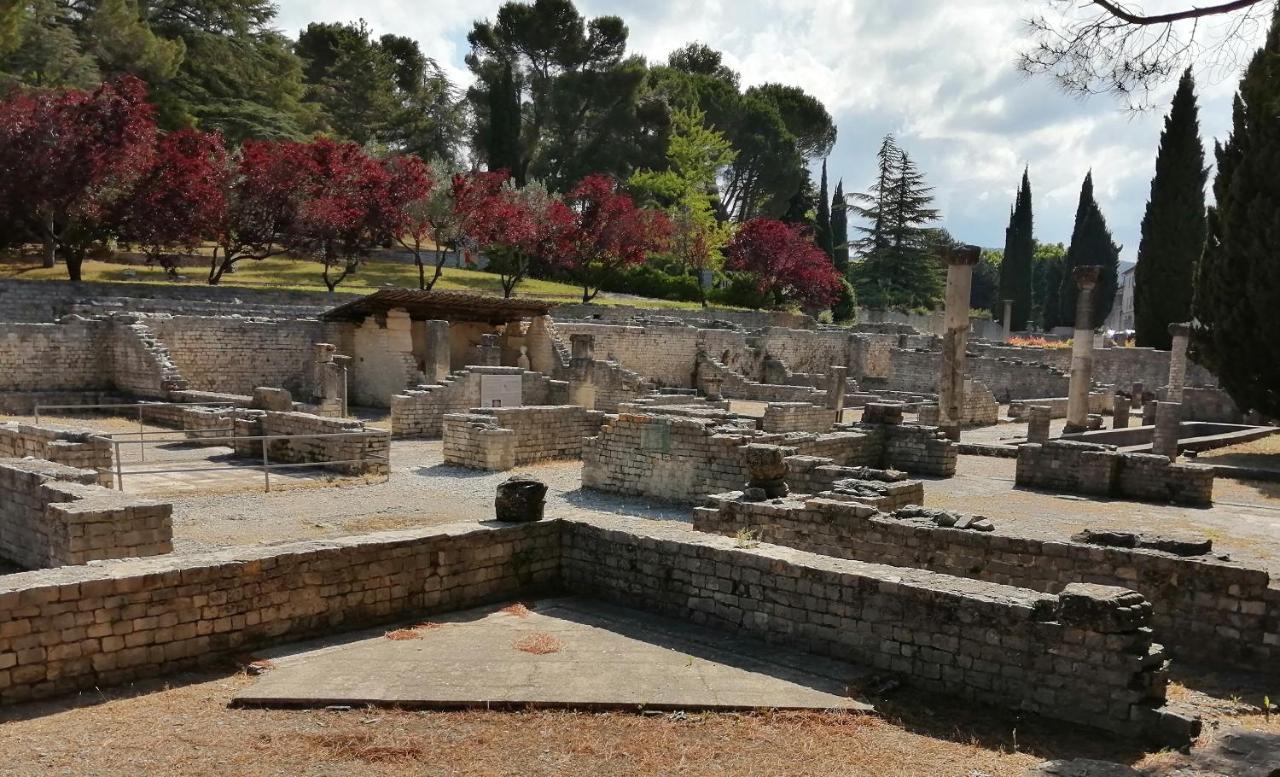 Au Villadior - Vaison La Romaine Exterior photo